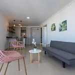 Hermoso apto al borde del mar-Espectacular vista