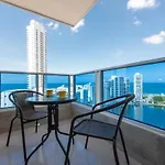 Hermoso apto al borde del mar-Espectacular vista